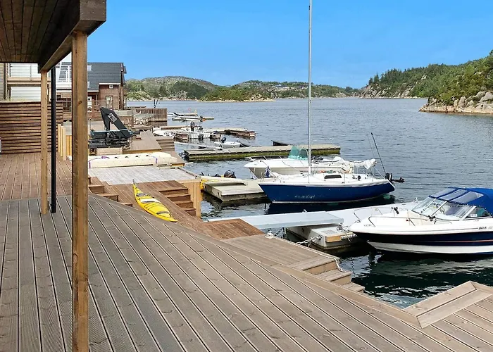Feriehus 8 Person In Urangsvag *